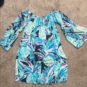 Lilly Pulitzer off-Shoulder Blue and Green Patterned Dress